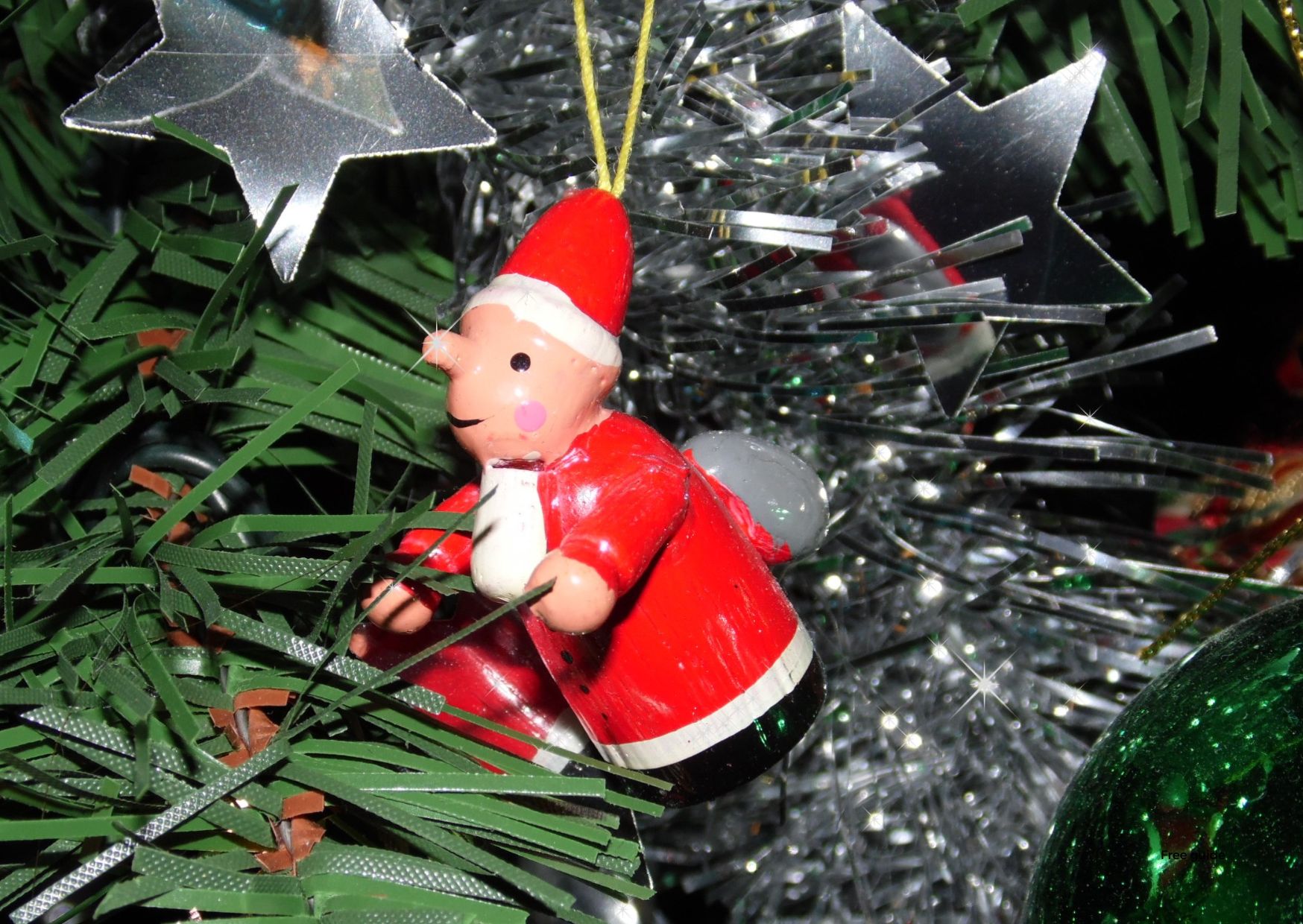 Image of Santa Christmas tree decoration to go with the Christamas guide to Santa's grottos 2024 in Milton Keynes